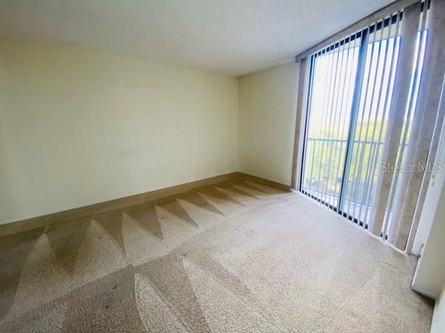 For Rent: $1,750 (2 beds, 2 baths, 960 Square Feet)