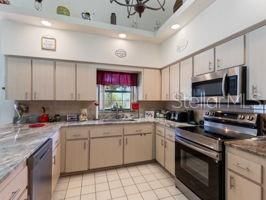 For Sale: $635,000 (4 beds, 3 baths, 3011 Square Feet)