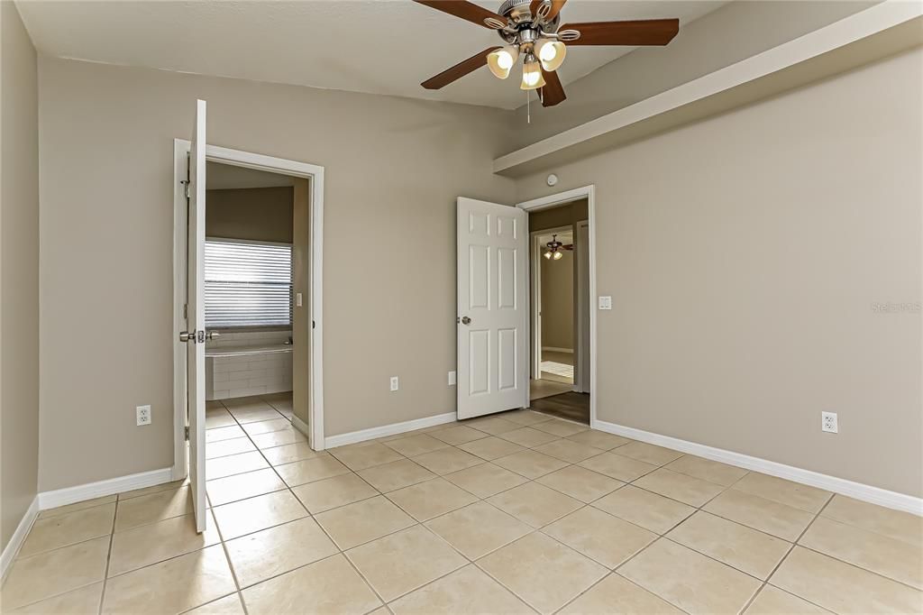 Active With Contract: $2,160 (3 beds, 2 baths, 1175 Square Feet)