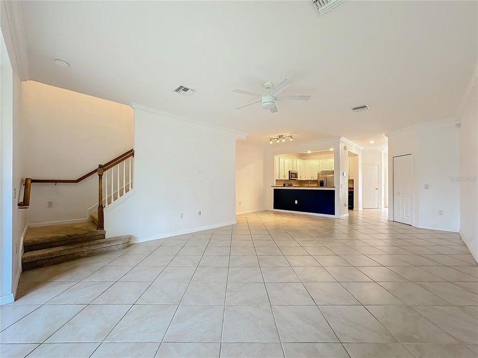 For Sale: $340,000 (3 beds, 2 baths, 1942 Square Feet)