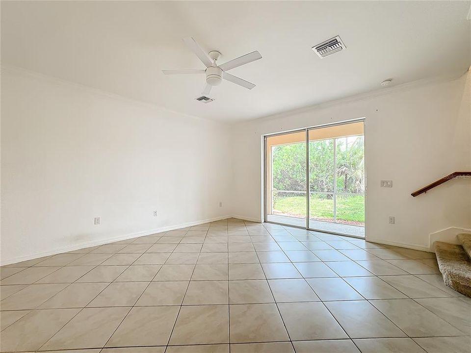For Sale: $340,000 (3 beds, 2 baths, 1942 Square Feet)