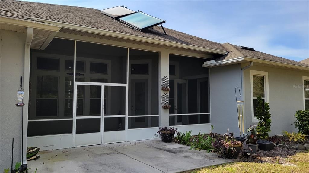 Active With Contract: $2,500 (4 beds, 3 baths, 2688 Square Feet)