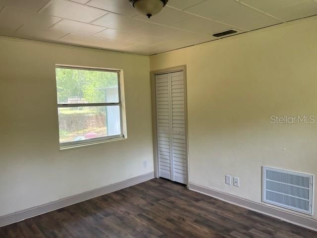 Active With Contract: $169,900 (3 beds, 2 baths, 1098 Square Feet)