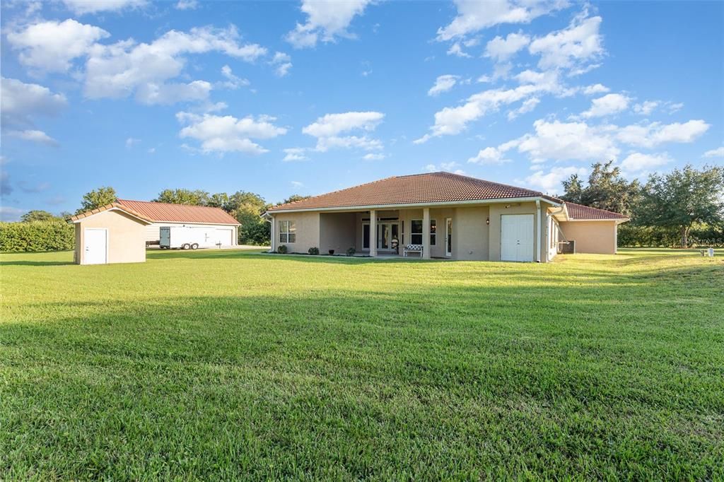 For Sale: $765,000 (3 beds, 3 baths, 2772 Square Feet)