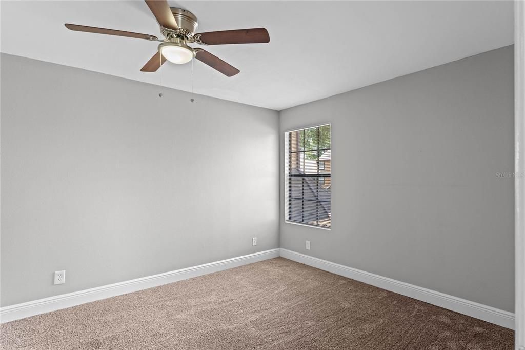 Active With Contract: $134,900 (1 beds, 1 baths, 708 Square Feet)