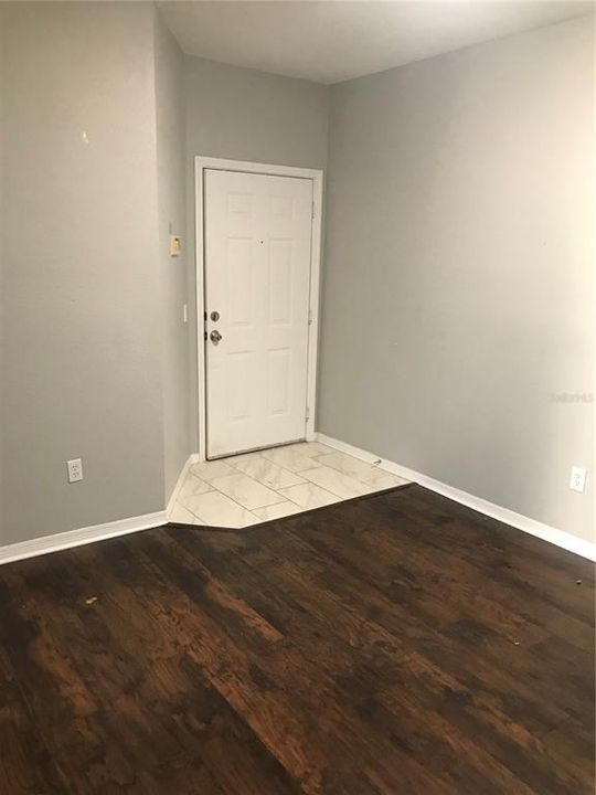 Recently Rented: $1,700 (2 beds, 2 baths, 1009 Square Feet)