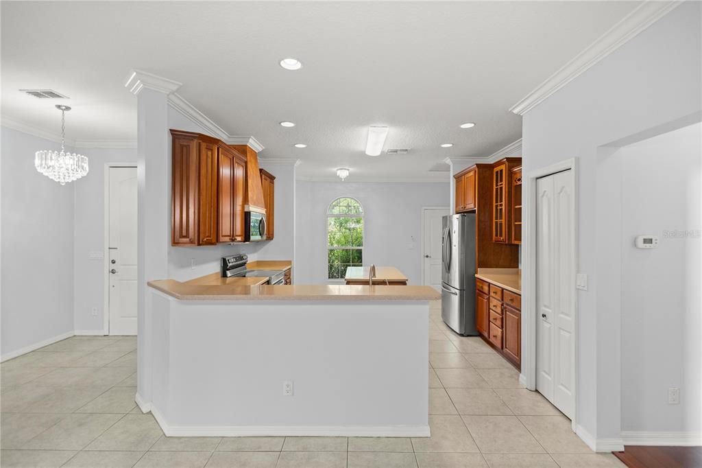 Active With Contract: $350,000 (4 beds, 3 baths, 2313 Square Feet)