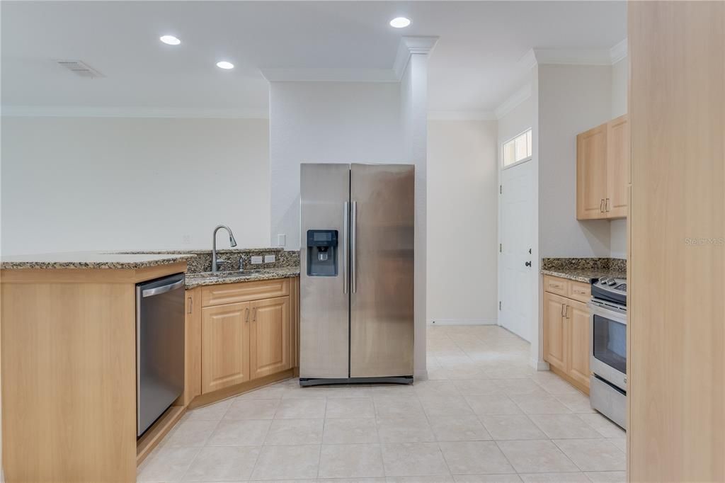 For Sale: $309,900 (2 beds, 2 baths, 1458 Square Feet)