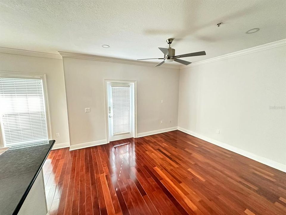 For Rent: $3,800 (3 beds, 2 baths, 1880 Square Feet)