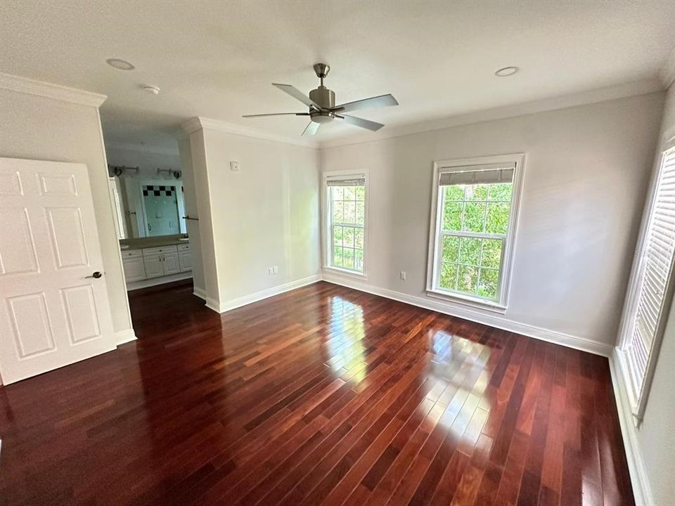 For Rent: $3,800 (3 beds, 2 baths, 1880 Square Feet)