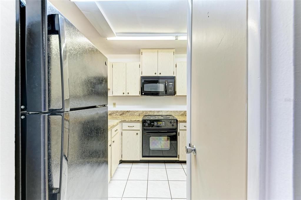 For Rent: $1,750 (2 beds, 2 baths, 874 Square Feet)