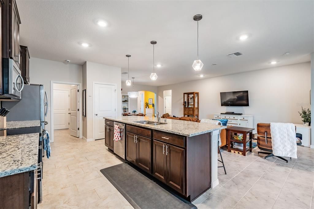 For Sale: $444,000 (3 beds, 2 baths, 1844 Square Feet)