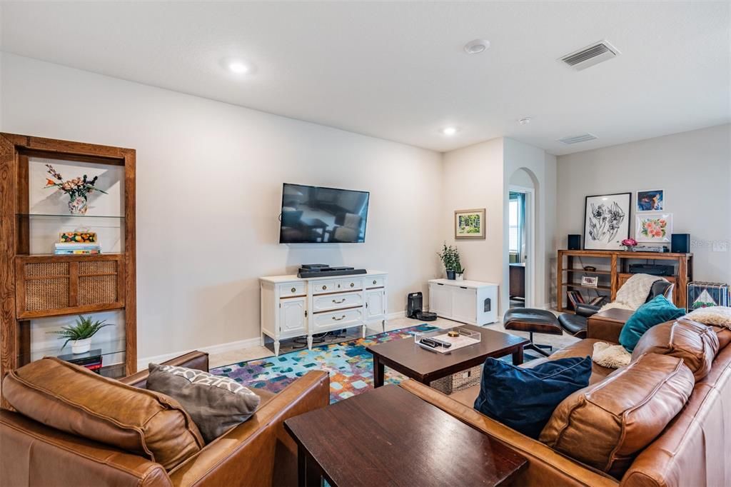For Sale: $444,000 (3 beds, 2 baths, 1844 Square Feet)