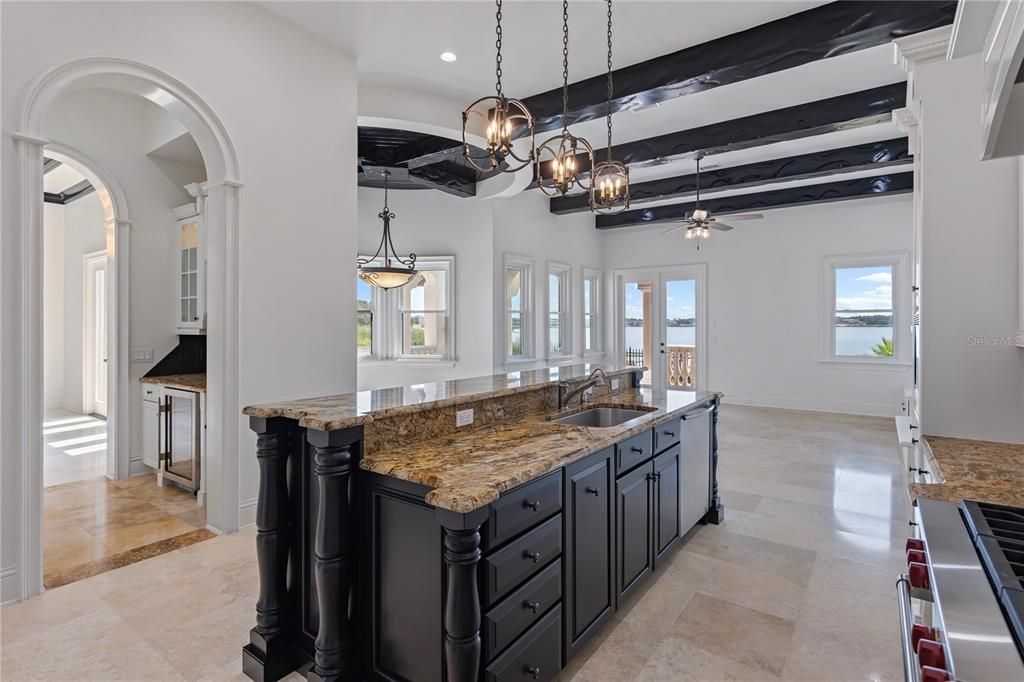For Sale: $2,895,900 (5 beds, 5 baths, 4319 Square Feet)