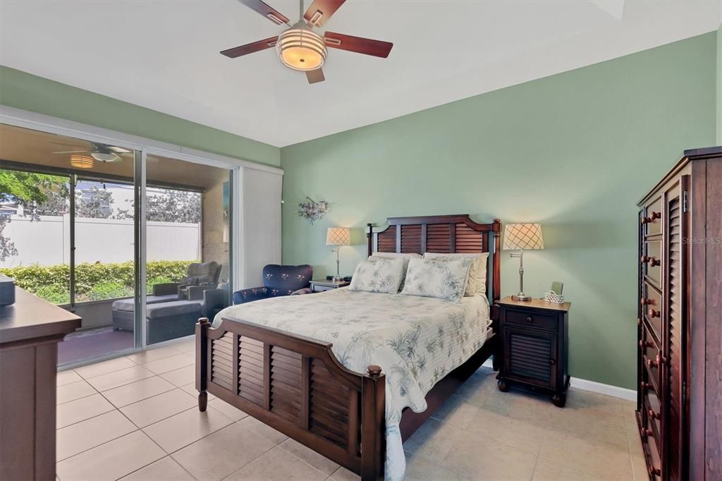 Active With Contract: $527,000 (2 beds, 2 baths, 1647 Square Feet)