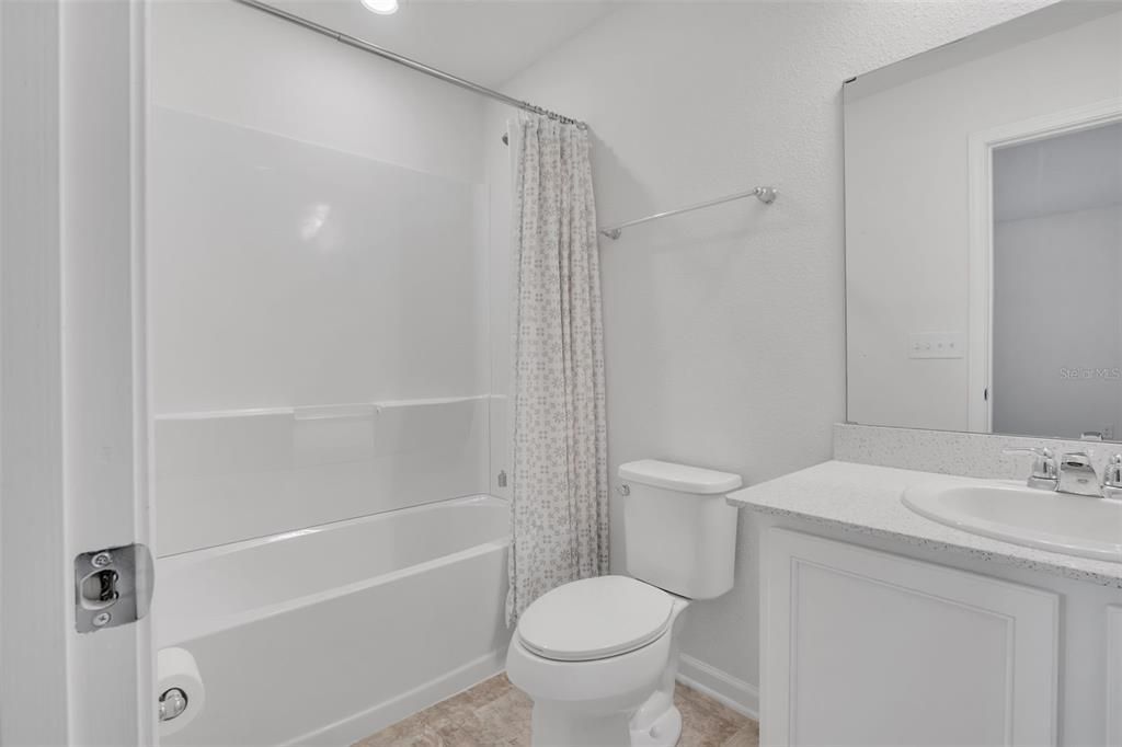 Recently Sold: $234,000 (2 beds, 2 baths, 1636 Square Feet)