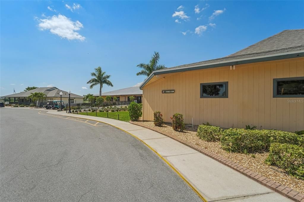 Active With Contract: $149,900 (2 beds, 2 baths, 1056 Square Feet)