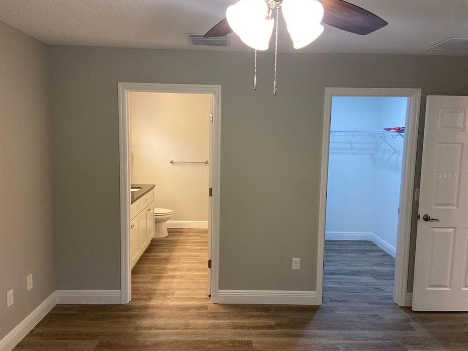 For Sale: $259,900 (3 beds, 2 baths, 1428 Square Feet)