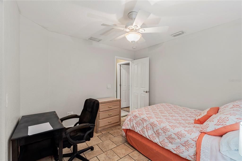 For Sale: $385,900 (3 beds, 2 baths, 1224 Square Feet)