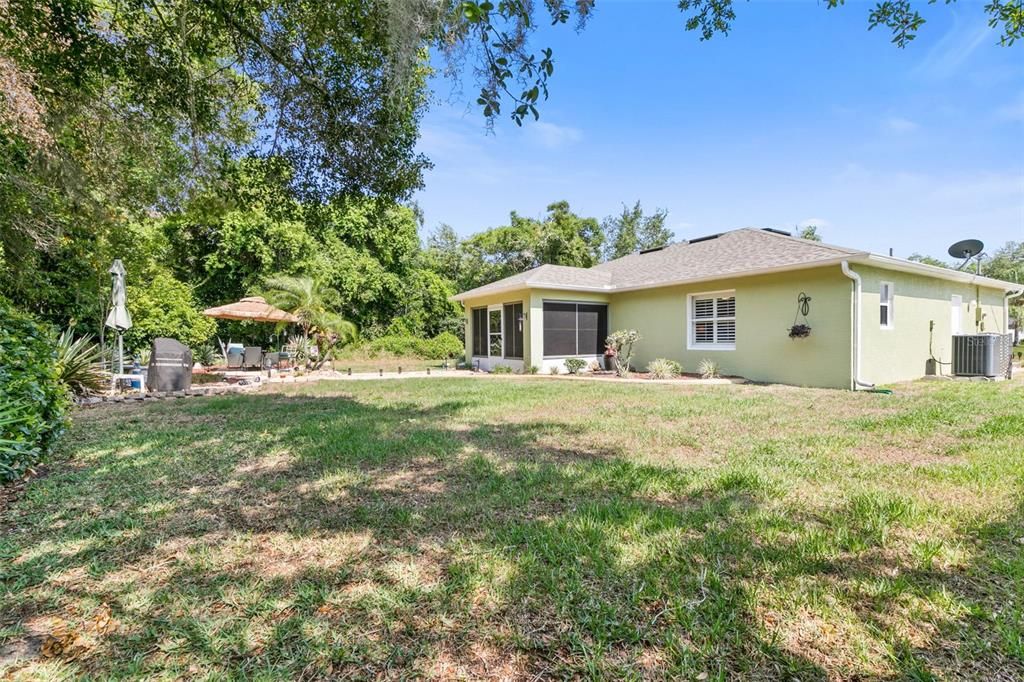 Active With Contract: $319,800 (3 beds, 2 baths, 1340 Square Feet)