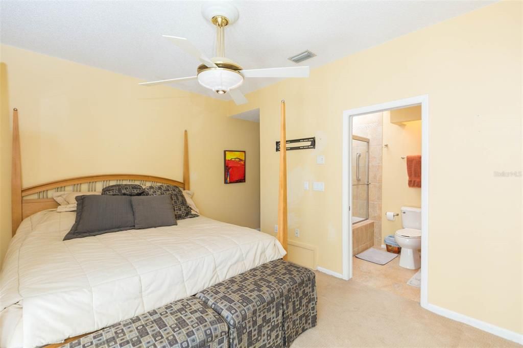 For Rent: $3,900 (2 beds, 2 baths, 1397 Square Feet)