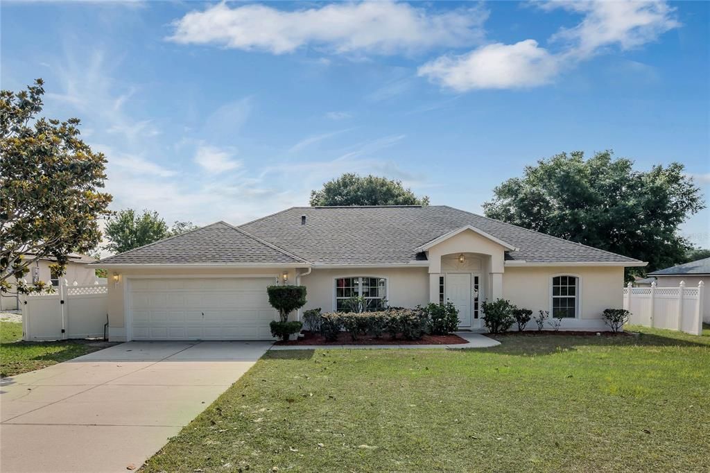 Active With Contract: $349,900 (3 beds, 2 baths, 1778 Square Feet)