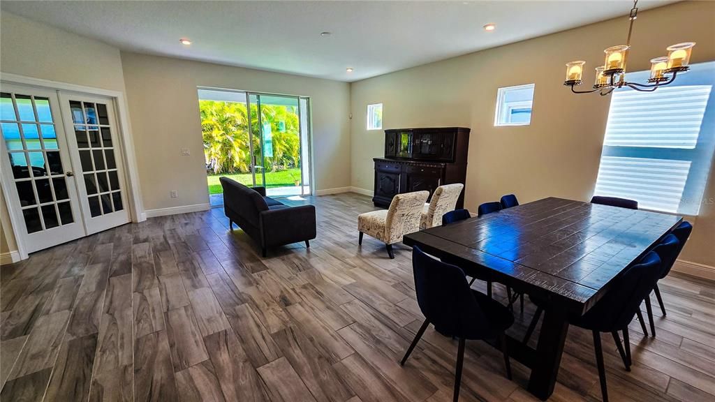 Active With Contract: $3,000 (4 beds, 3 baths, 2494 Square Feet)