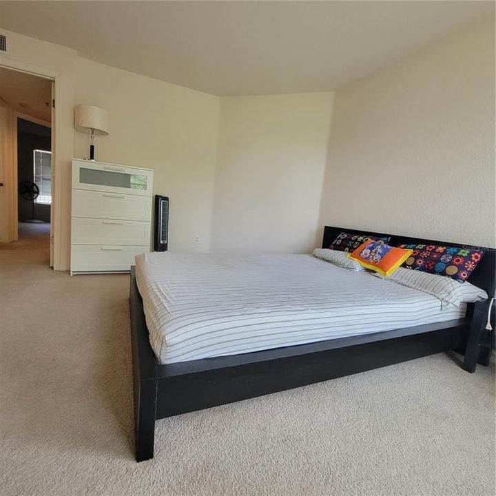 For Rent: $1,750 (2 beds, 2 baths, 1230 Square Feet)