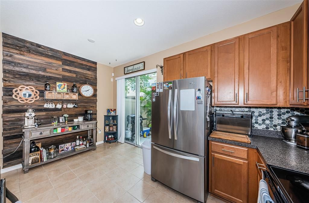 Recently Sold: $300,000 (2 beds, 2 baths, 1210 Square Feet)