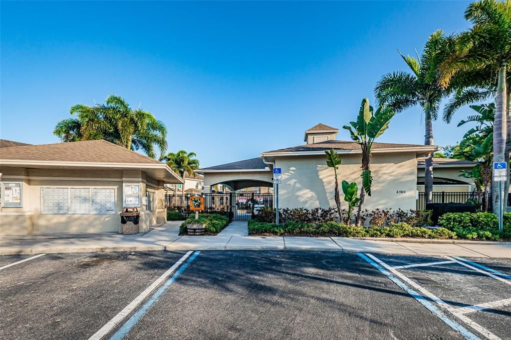 Recently Sold: $300,000 (2 beds, 2 baths, 1210 Square Feet)