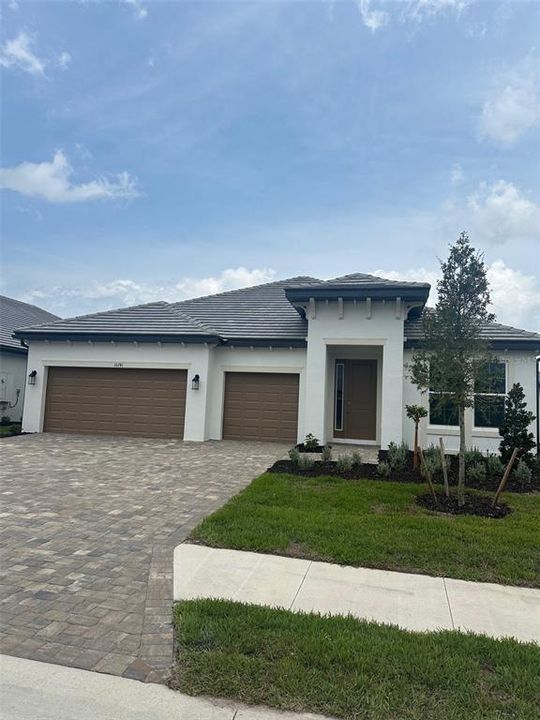 Recently Sold: $937,638 (4 beds, 3 baths, 2309 Square Feet)