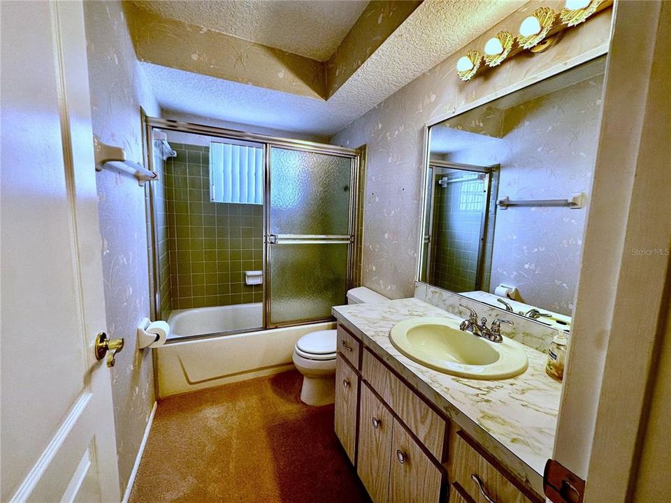 最近售出: $400,000 (3 贝兹, 3 浴室, 1837 平方英尺)