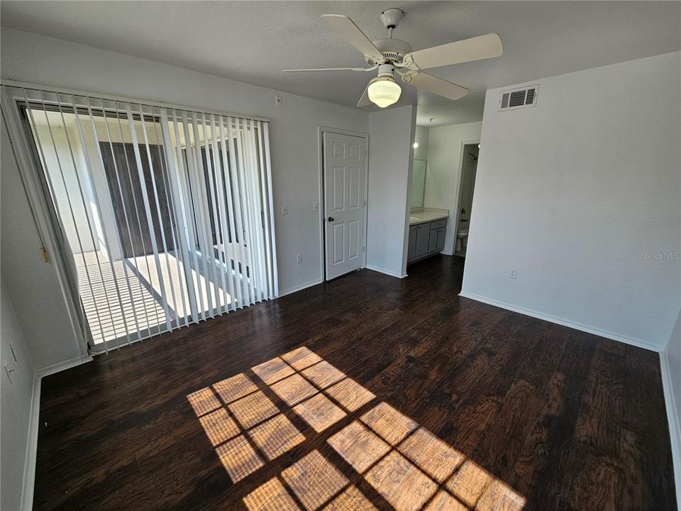 For Rent: $2,000 (2 beds, 2 baths, 1020 Square Feet)