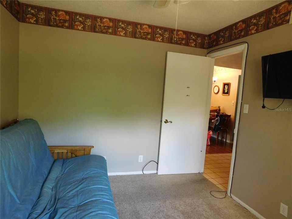 For Sale: $185,000 (2 beds, 2 baths, 838 Square Feet)