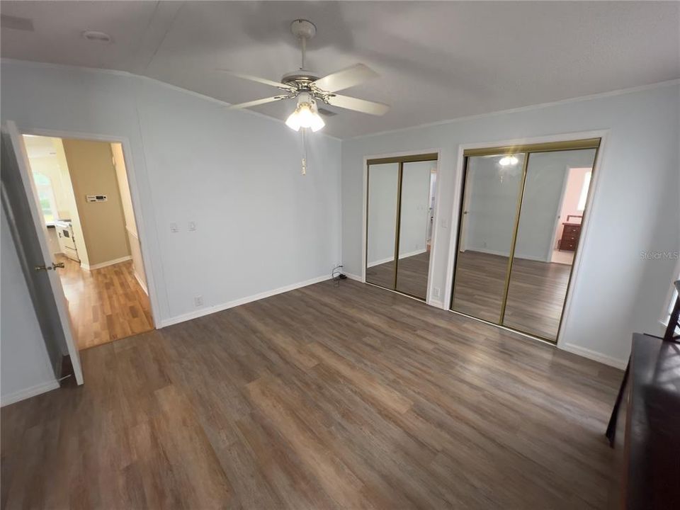 For Sale: $200,000 (2 beds, 2 baths, 1144 Square Feet)