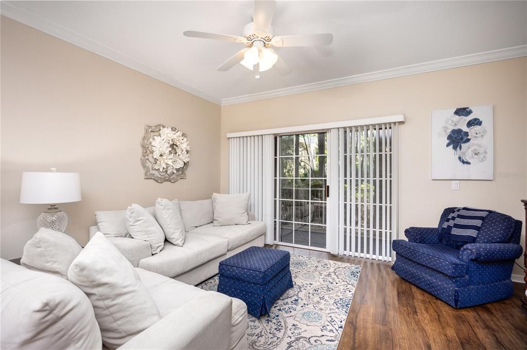 Active With Contract: $216,000 (2 beds, 2 baths, 1275 Square Feet)