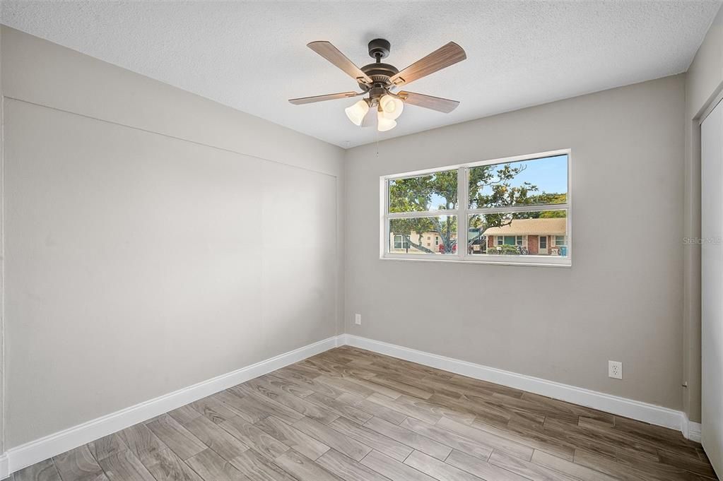 Active With Contract: $355,000 (3 beds, 2 baths, 1300 Square Feet)