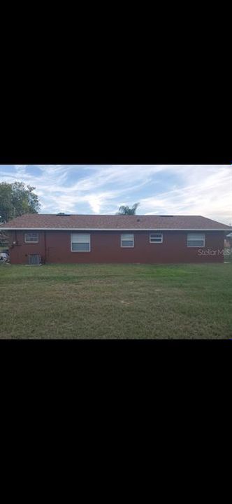 For Sale: $219,997 (3 beds, 1 baths, 1402 Square Feet)