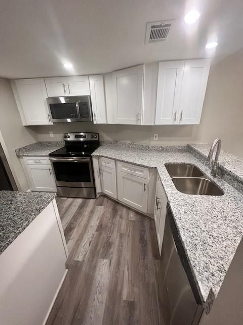 For Rent: $1,800 (2 beds, 2 baths, 912 Square Feet)