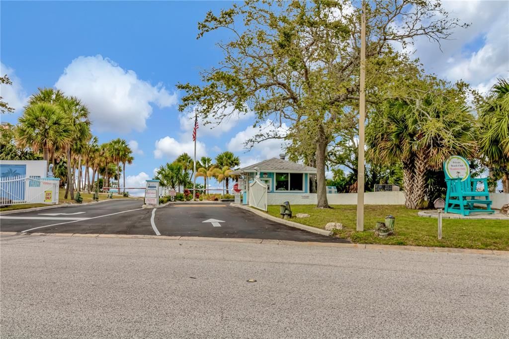 Private Gulf Harbors Beach Entry/Guard Gate