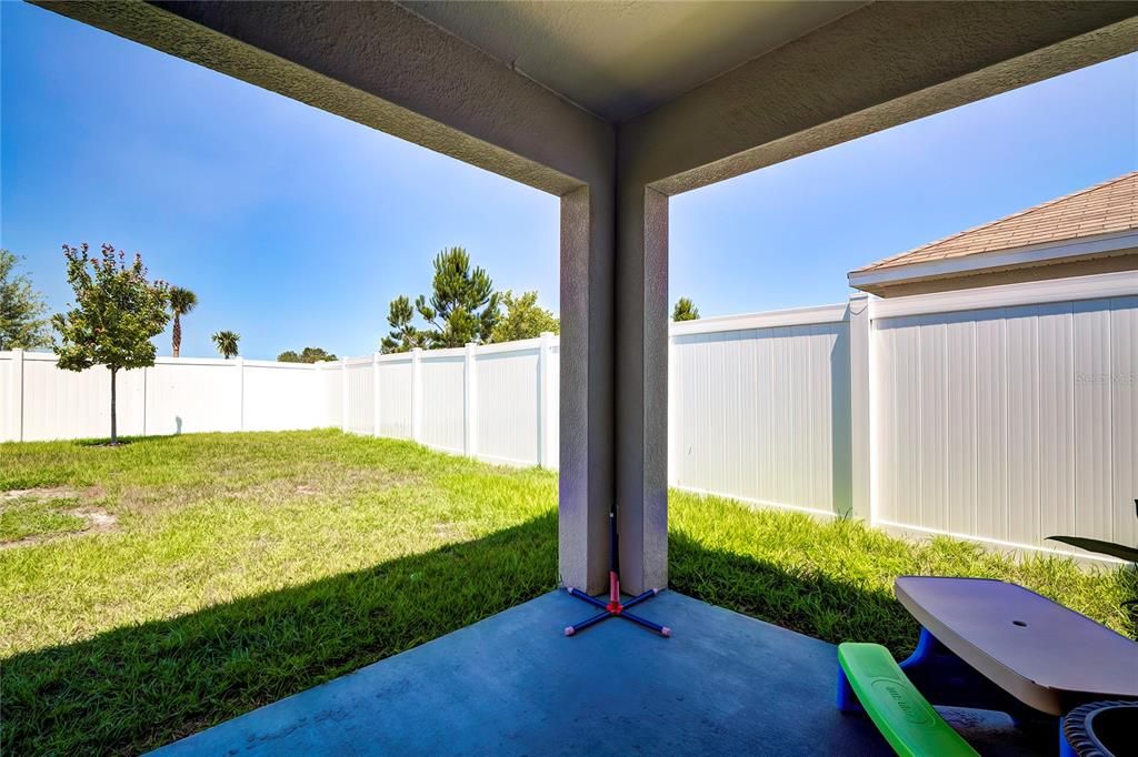 Active With Contract: $2,375 (4 beds, 2 baths, 1812 Square Feet)