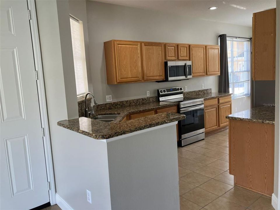 For Sale: $380,000 (4 beds, 2 baths, 2122 Square Feet)