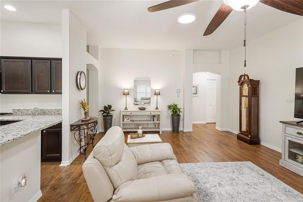 Active With Contract: $590,000 (3 beds, 2 baths, 1802 Square Feet)