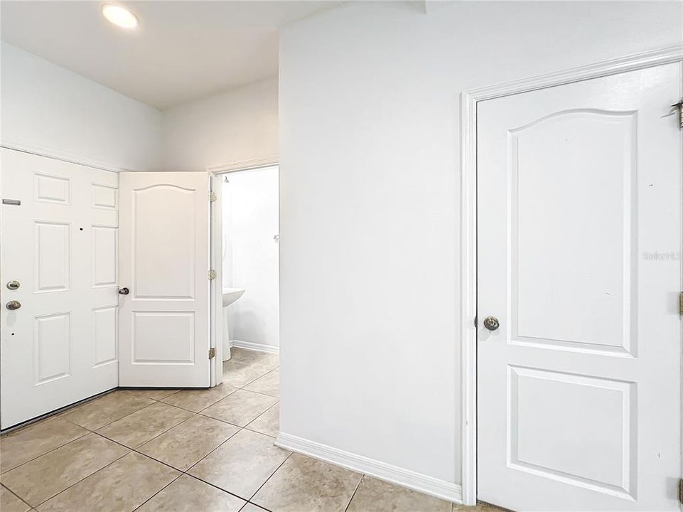 For Sale: $325,000 (3 beds, 2 baths, 1498 Square Feet)