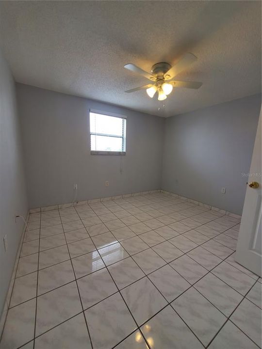 For Rent: $1,350 (2 beds, 1 baths, 792 Square Feet)