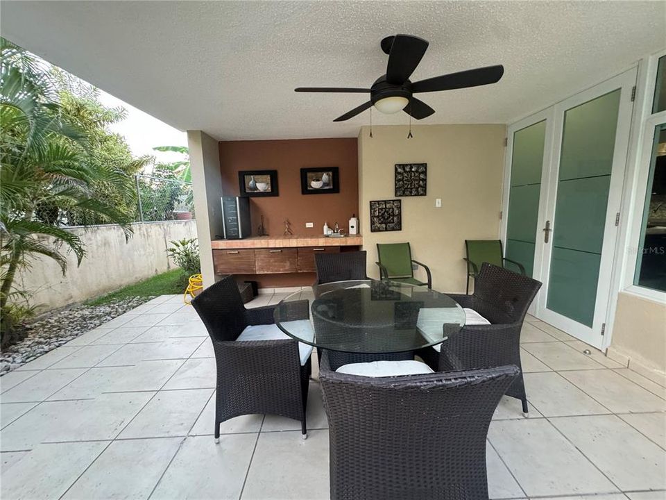 Recently Sold: $250,000 (3 beds, 2 baths, 1500 Square Feet)