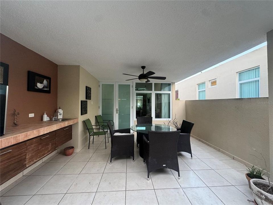 Recently Sold: $250,000 (3 beds, 2 baths, 1500 Square Feet)