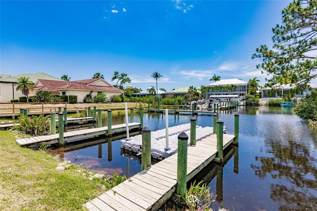 Active With Contract: $715,000 (3 beds, 2 baths, 1845 Square Feet)