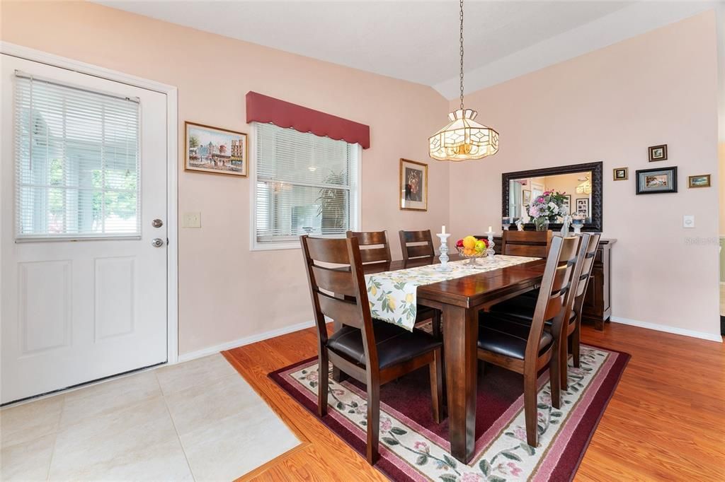 DINING AREA NICELY FURNISHED AND HAS GOOD NATURAL LIGHT.  FRAMED ART ON WALLS BELONGS TO CURRENT RENTER.