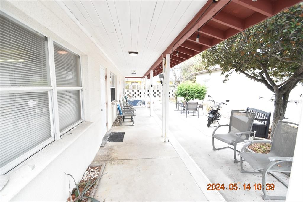 Active With Contract: $1,495 (1 beds, 1 baths, 500 Square Feet)